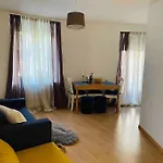 Cozy Apartment *